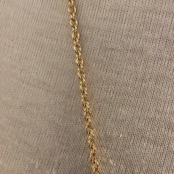 Beautiful white iridescent druzy necklace - Picture 5 of 9